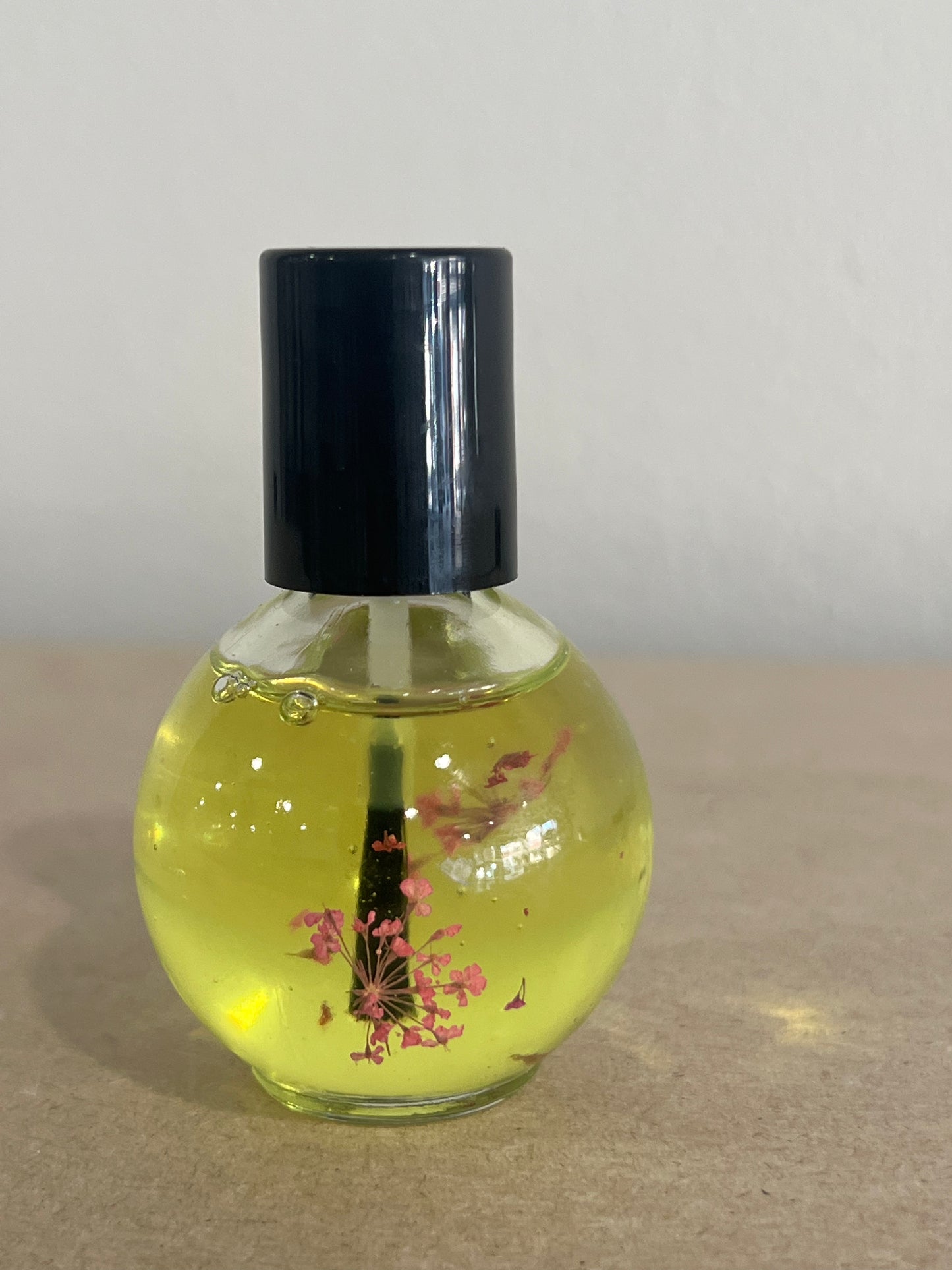 Cuticle oil